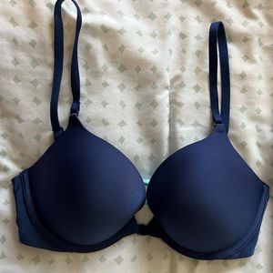Victoria’s Secret 32D Front Close Push-Up Bra